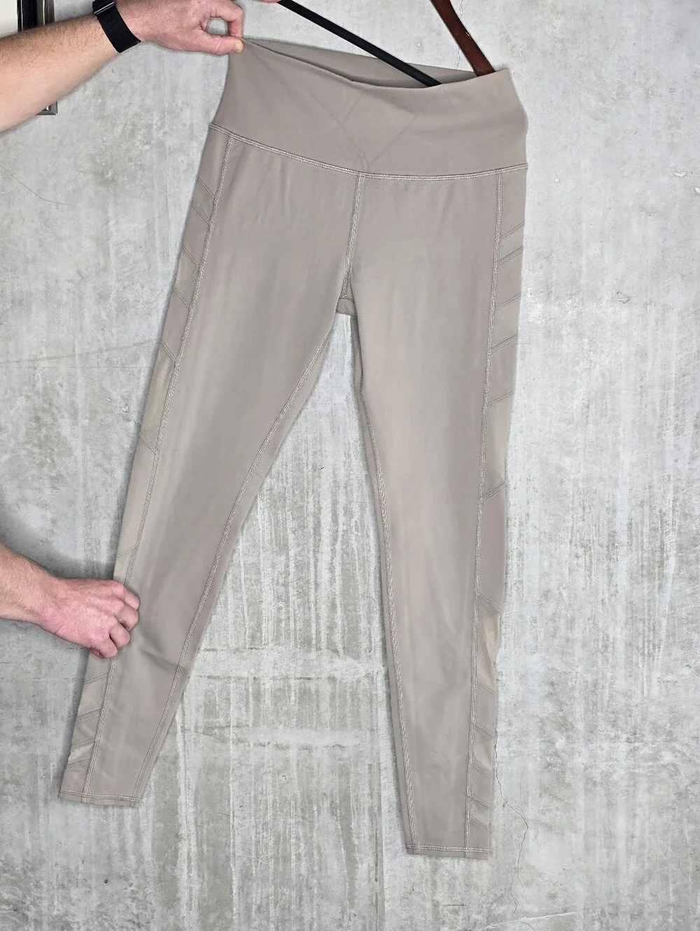 ALO Yoga Block High-Waist Leggings Gravel Size L